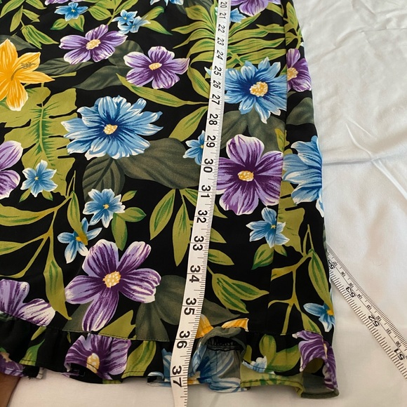 floral dress by kathie Lee - Picture 7 of 8